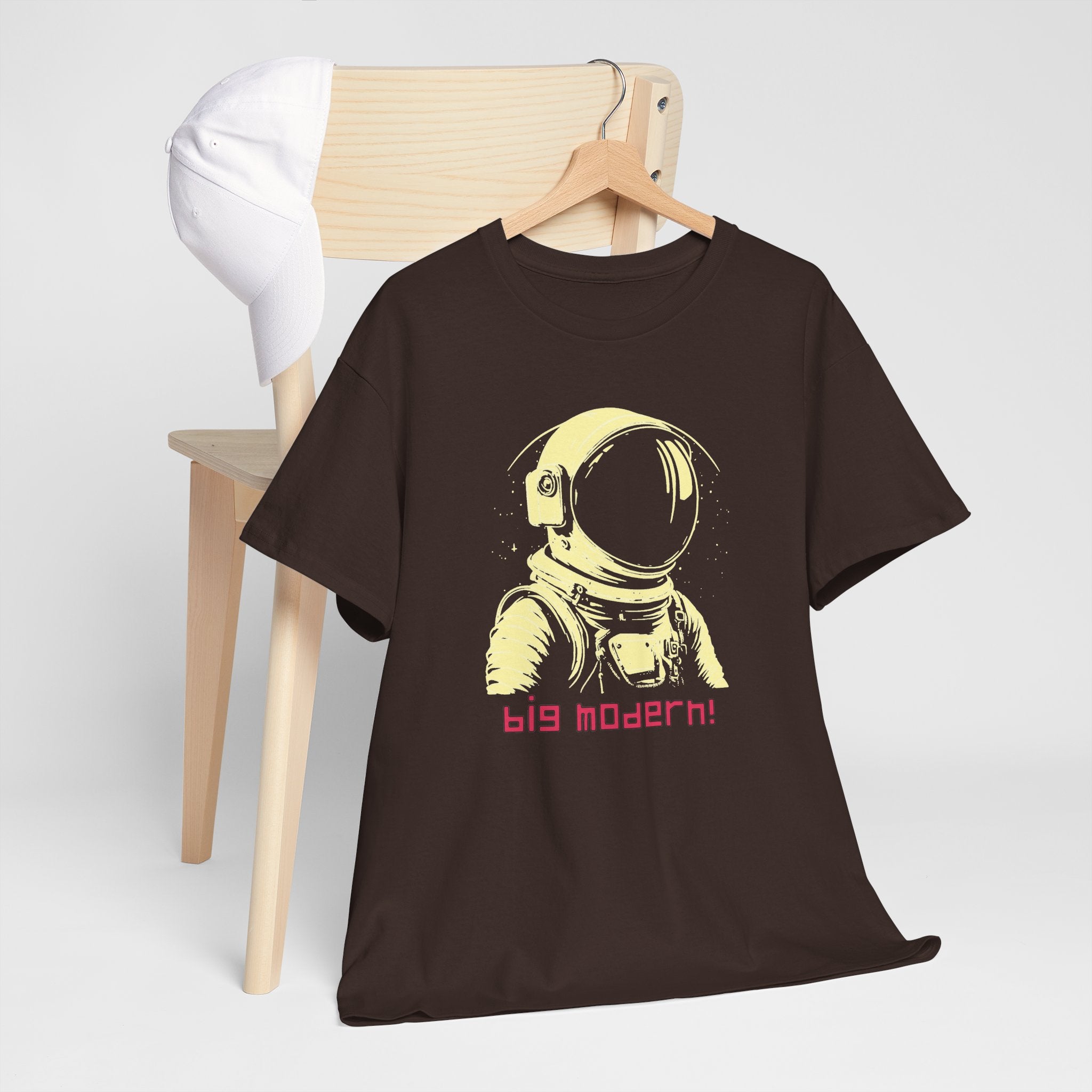 Retro Astronaut T‑Shirt - "big modern!" Graphic Tee, Vaporwave Space Design